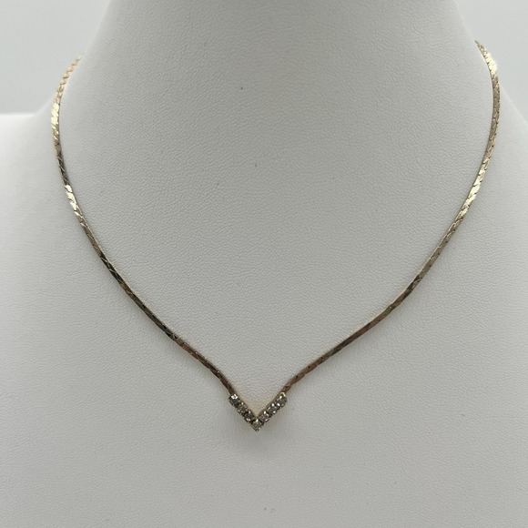 Vintage Sarah Coventry Gold-Tone V Necklace Rhinestone Detail 16" Choker Style - Picture 1 of 7